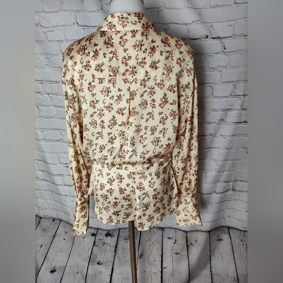 Zara Floral Satin Blouse Top Button Down Size Medium Ruched Sides Fitted - Picture 4 of 9